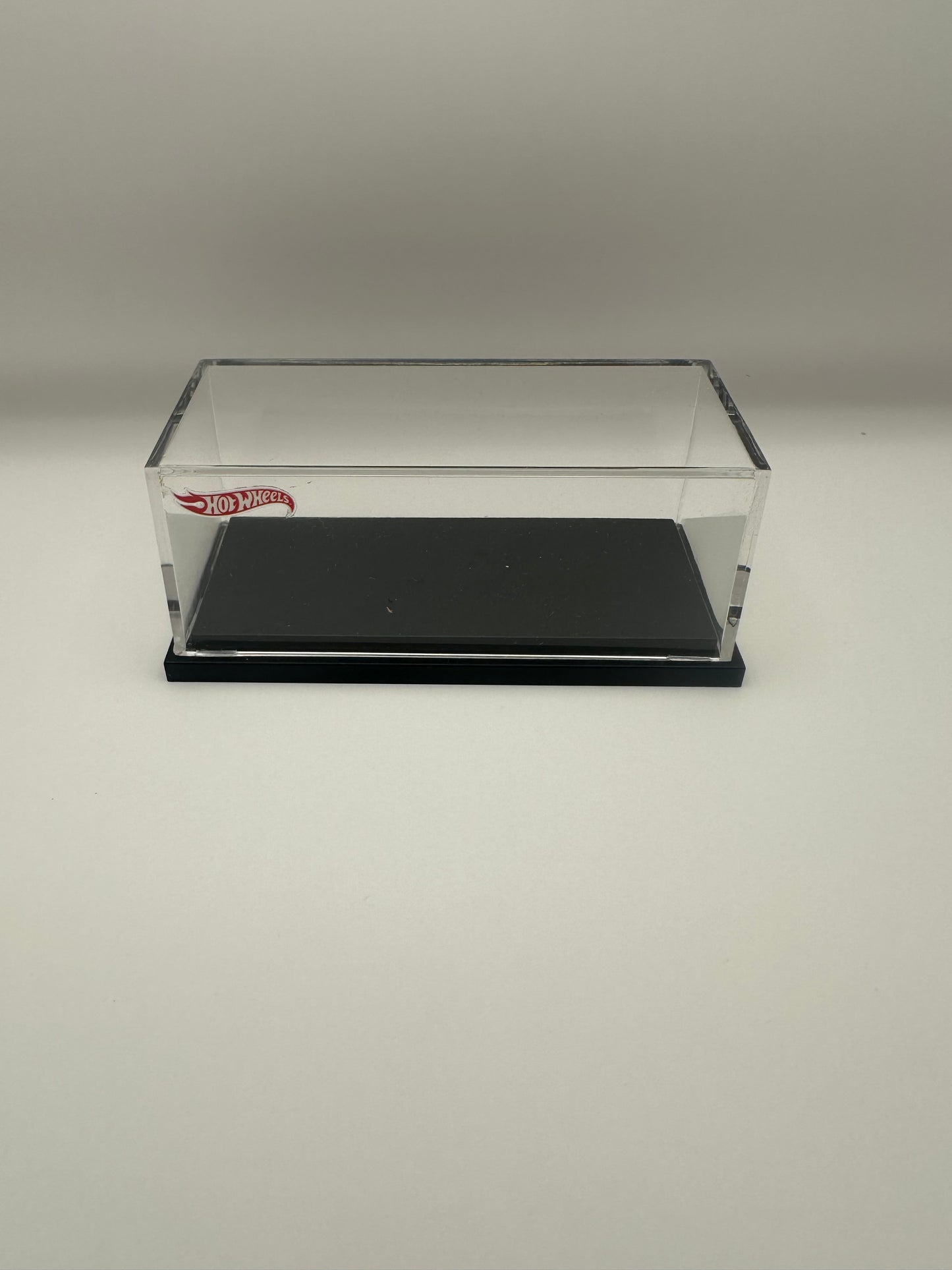 1:64 Acrylic Display Case - Hot Wheels (Red)