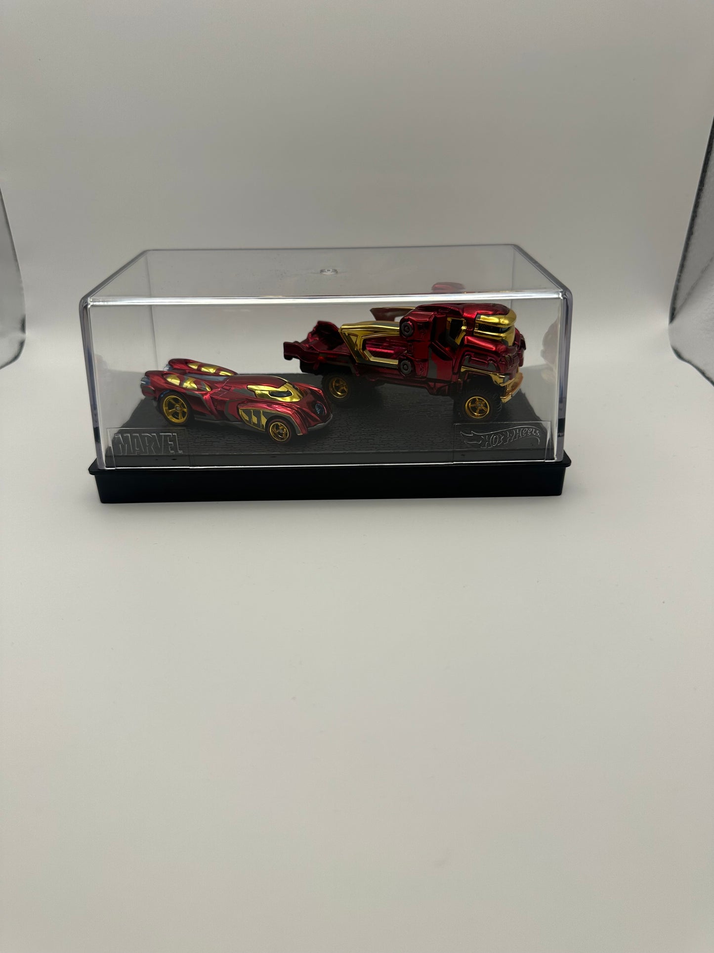 Hot Wheels Iron Man & Hulkbuster SDCC