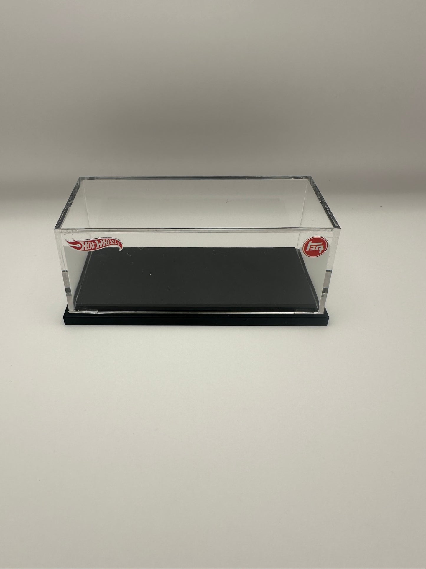1:64 Acrylic Display Case - Vintage Toyota